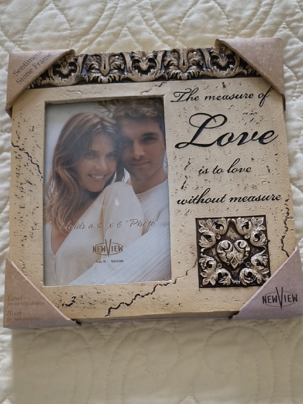 New View Cream Decorative 'Love' 4x6 Picture Frame